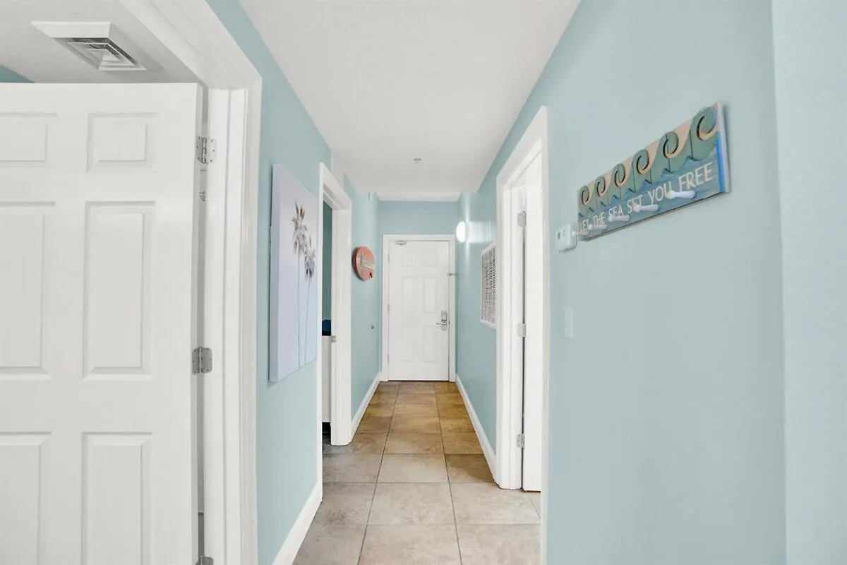 Calypso 1601W Gulf Front Corner Unit Fantastic Specials Apartment Panama City Beach United States
